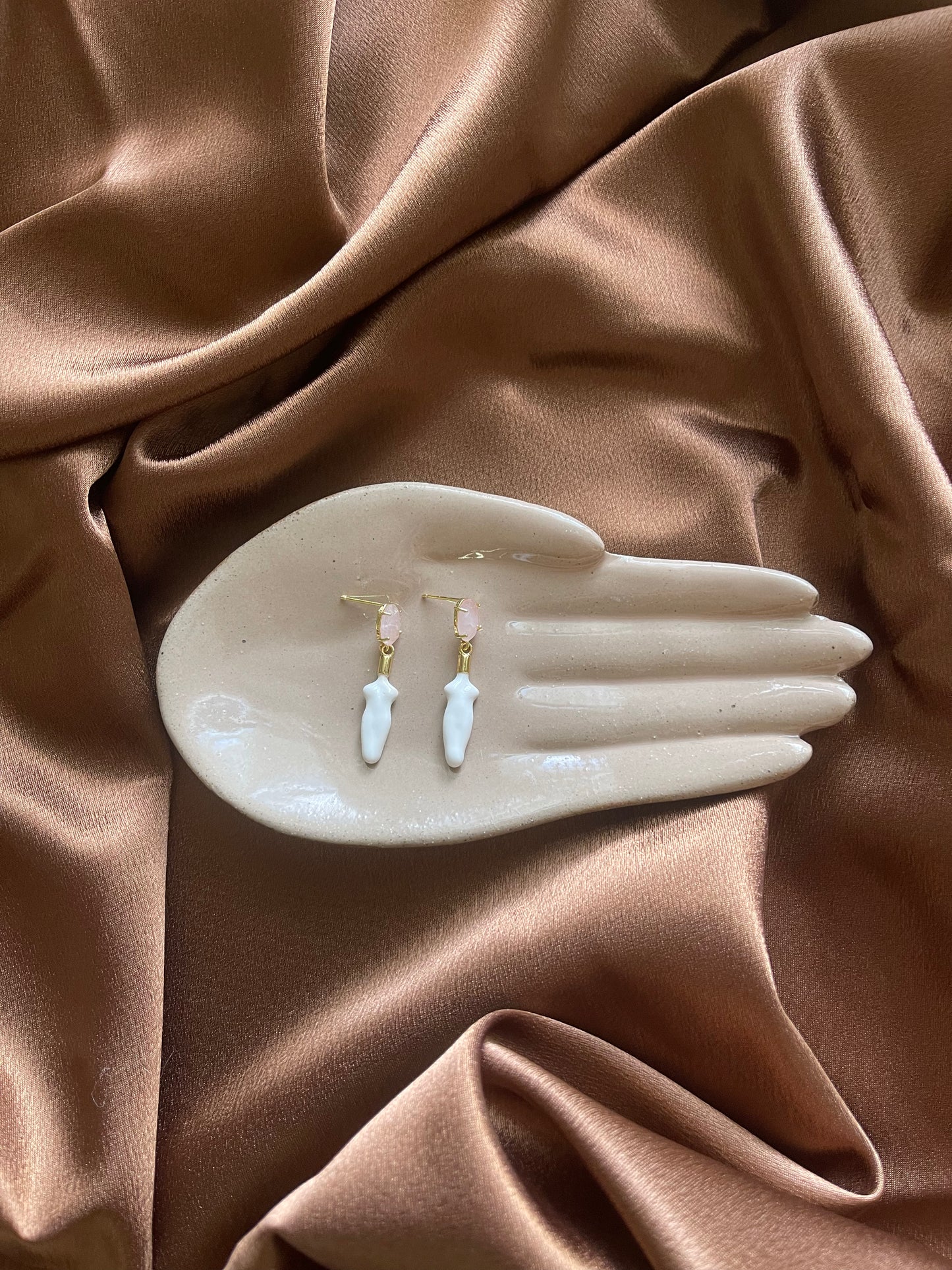 ROSE QUARTZ LADY