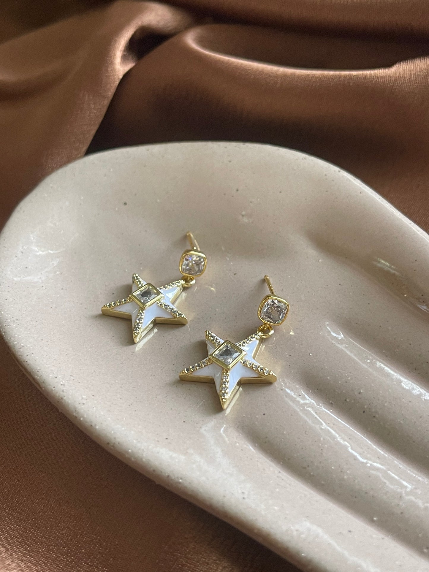 MISS STAR